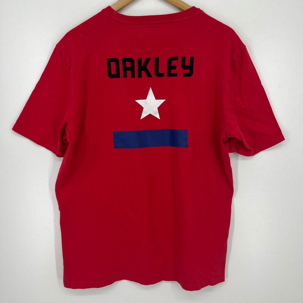 Oakley‎ Mens Red Graphic T-Shirt Short Sleeve Regular Fit Star Logo Large USA - Picture 2 of 14